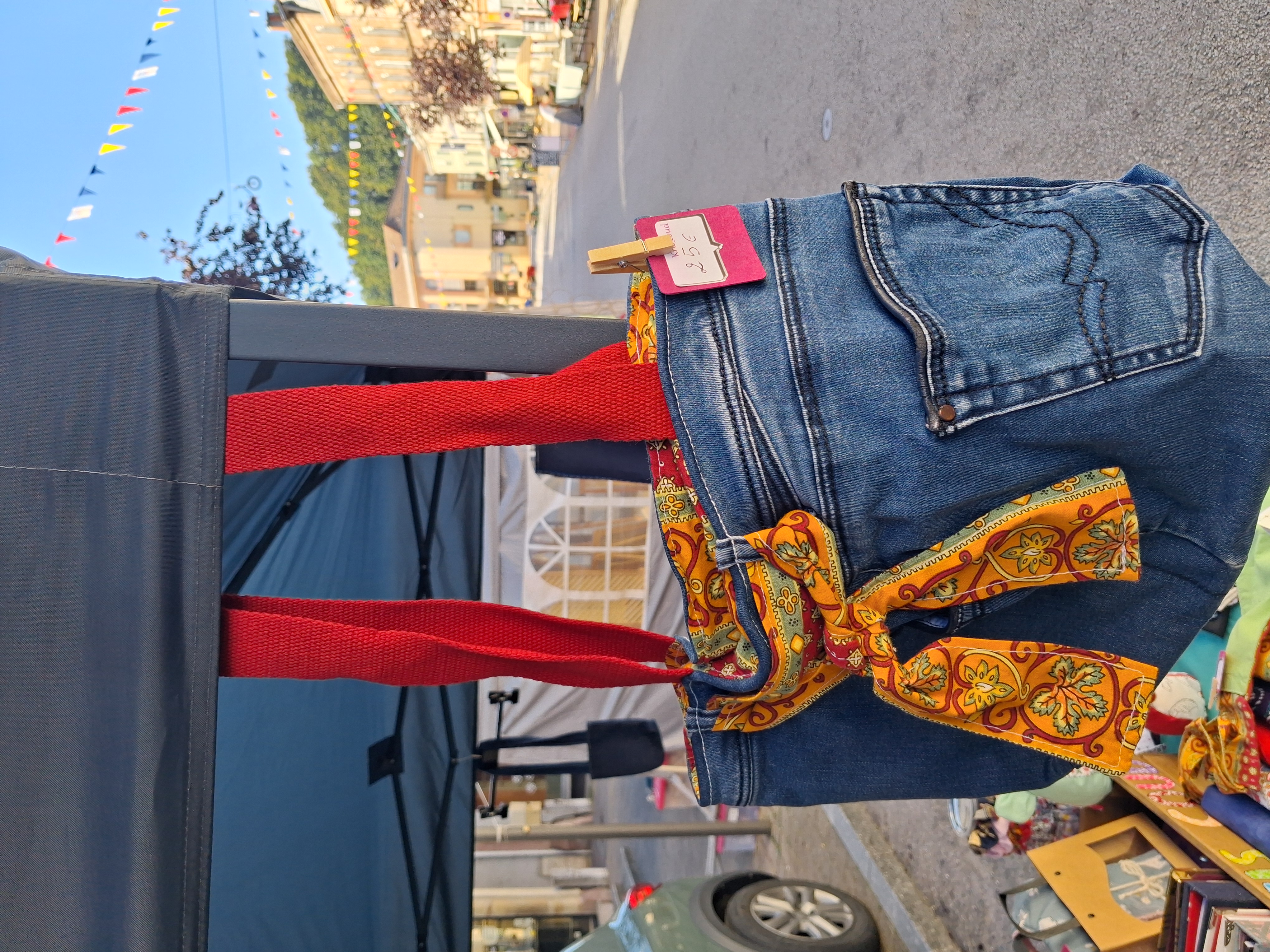 Votre vieux Jeans transforme en sac